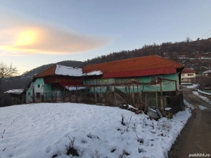 casă  de vânzare  - imagine 3