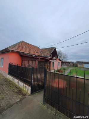  Casă individuală, 4 camere, teren 2.175 mp   Mailat, com. Vinga!  