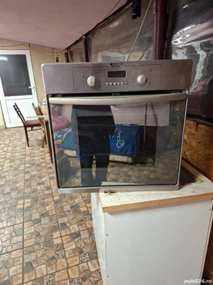vind cuptor electric in stare foarte bună 