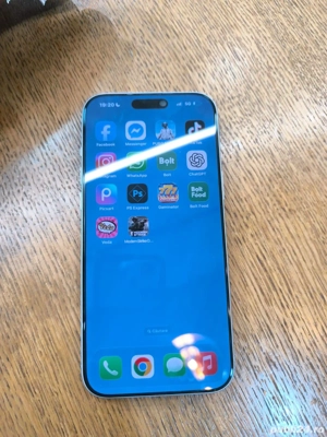 Vând iPhone 17pro Max  - imagine 4