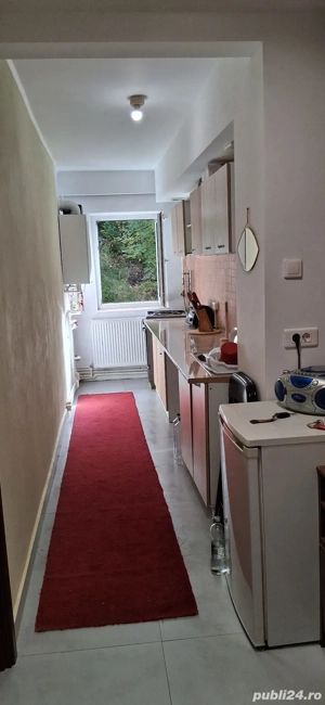 Vand garsoniera renovata ,mobilata in Azuga ,langa partia de ski - imagine 5