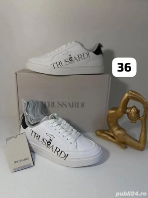 adidasi dama Trussardi 