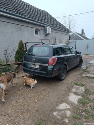 dezmembrez Opel Astra h 17 