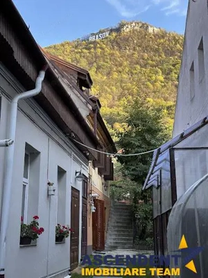 Casa cu 3 apartamente + transfer afacere, locuri parcare, Centrul Istoric, Brasov - imagine 15