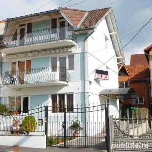 Pensiune de vânzare în Băile Felix   afacere la cheie, 2 clădiri, zonă centrală