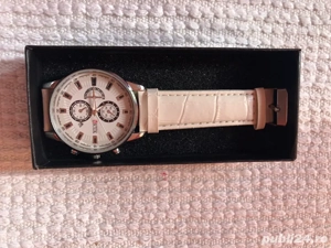 ceas functioneaza cu baterie 