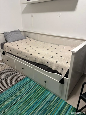 Pat IKEA alb cu sertare   stare foarte bună, spațios și practic