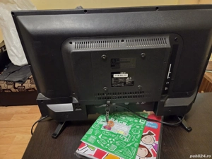 Vand televizor marca AKAI diagonala 61 cm NEFOLOSIT in stare perfecta de functionare