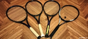 Doua rachete tenis de camp fibra de carbon