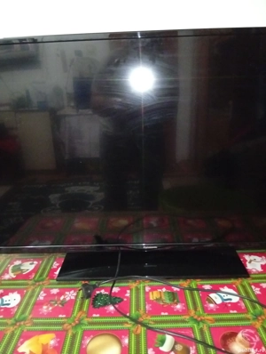 Televizor de vânzare marca Panasonic, diagonală 105 cm, 400 Ron neg. - imagine 2