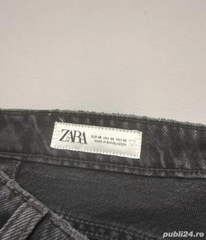 Blugi Zara negri simpli   clasici, ușor de asortat