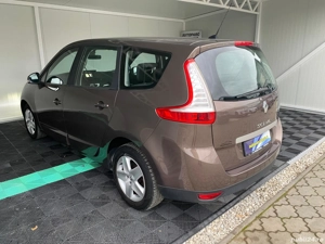 Renault Grand Scenic 1.5 dCi 110 CP 2013 - imagine 11
