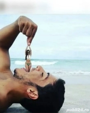 Interesat de gay femininii si cupluri 