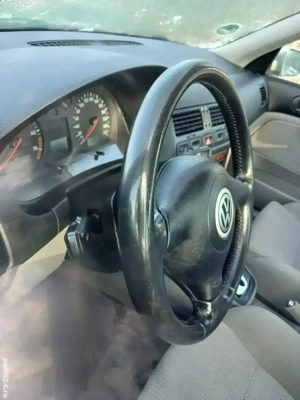 VW Bora 1.6 Benzina  - imagine 2