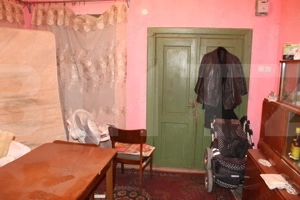 Casă tradițională cu curte generoasă, în centrul localității Vâlcele - imagine 8