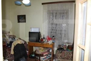 Casă tradițională cu curte generoasă, în centrul localității Vâlcele - imagine 4