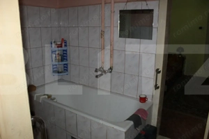 Casă tradițională cu curte generoasă, în centrul localității Vâlcele - imagine 9