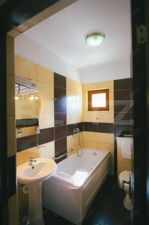 Pensiune Predeal 19 camere, Restaurant, bar, 2 terase - imagine 2