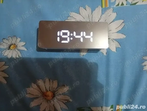 vand Ceas deșteptător digital LED alb ceas deșteptător electronic cu afișaj LED digital cu usb 