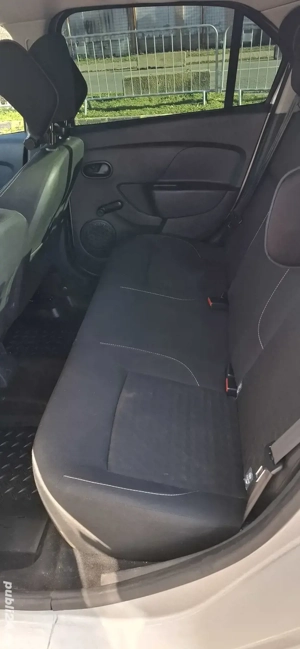 De vanzare Dacia Logan 2, an 2014, benzina, 1.2L, 75CP, model Laureate - imagine 6