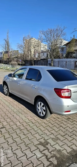 De vanzare Dacia Logan 2, an 2014, benzina, 1.2L, 75CP, model Laureate - imagine 8
