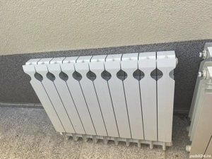 De vânzare calorifere albe prețul este per bucată adică fiecare 200 lei 