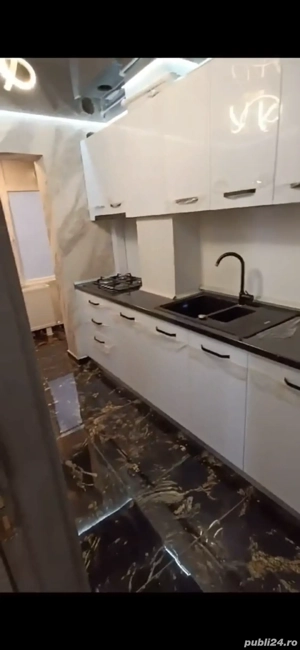 Apartament 3 camere de vânzare sau schimb cu vilă  - imagine 2