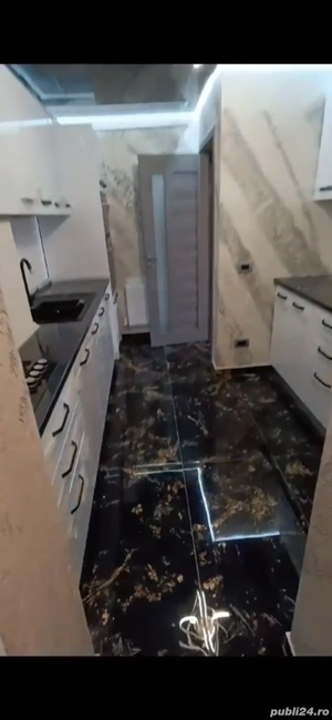 Apartament 3 camere de vânzare sau schimb cu vilă  - imagine 4