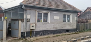 Vand casacurte si gradina ,in comuna Arpașul de Jos 