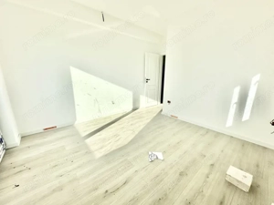 Duplex spatios - 4 camere - 3 bai - Mosnita Noua - pozitie excelenta  - imagine 15
