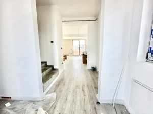 Duplex spatios - 4 camere - 3 bai - Mosnita Noua - pozitie excelenta  - imagine 11