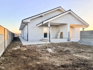 Duplex pe parter cu 4 camere si 3 bai - 380 mp teren - zona Calea Urseni 
