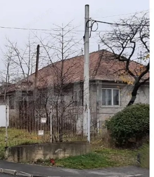 Casa zona excelentă 142 mp utili, teren 673 mp, Andrei Muresanu