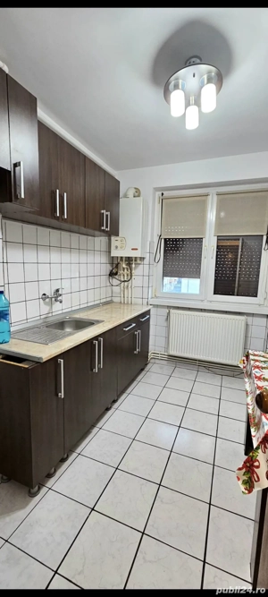 Vând apartament 2 camere central - imagine 4