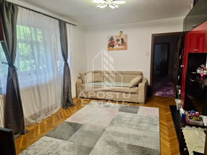 Apartament 3 camere,etaj 2,zona Gh,Lazar