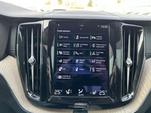 Volvo XC 60 - imagine 19