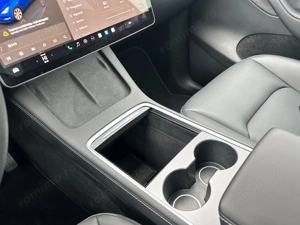 Tesla Model Y - imagine 18