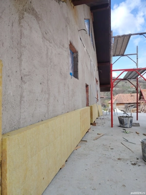 Execut lucrări în construcții fațade tencuieli zugrăveli interioare parchet gresie orice tip de lucr - imagine 4