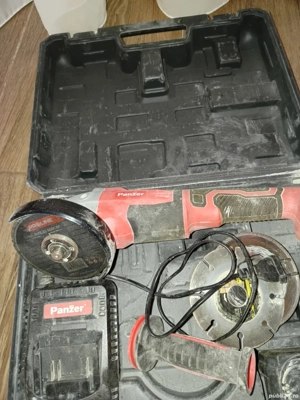 Vând polizor vertical 18 V 