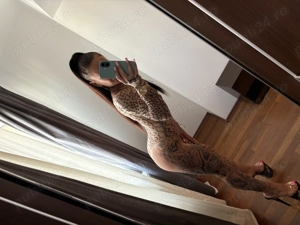 Nu sunt escortă - Te aștept pe whatsapp la web și videoclipuri !