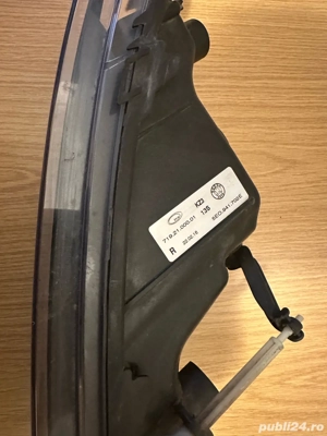 proector dreapta octavia 3  - imagine 3