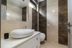 Casa LA CHEIE cu 5 camere si 4 bai, 200 mp, aproape de LIDL, Buna Ziua - imagine 7