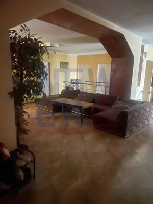 Casa/Vila 2 Mai cu 24 camere /si un spatiu comercial de 98mp 