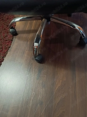 Vand birou cu mini-biblioteca + scaun birou piele, stare foarte buna. - imagine 5