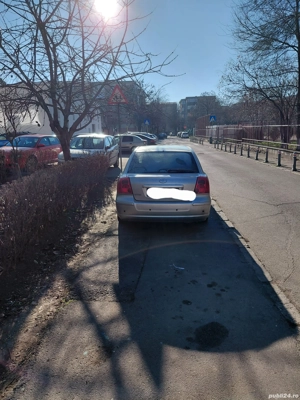 Toyota avensis 2003 , 2,0 diesel - imagine 4