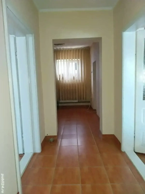 Inchiriez camera casa comuna podari