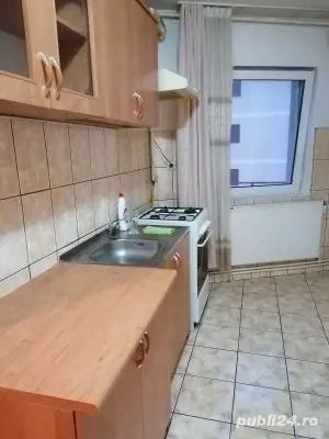 disponibil pt revelion  - imagine 4