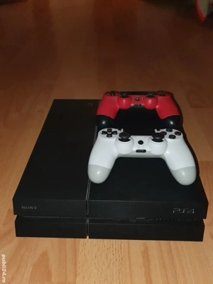 Consolă PlayStation 4 1 TB (PS4) + 2 Controllere