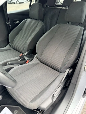 PEUGEOT 208 - imagine 17