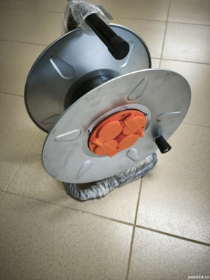 derulator pentru cablu